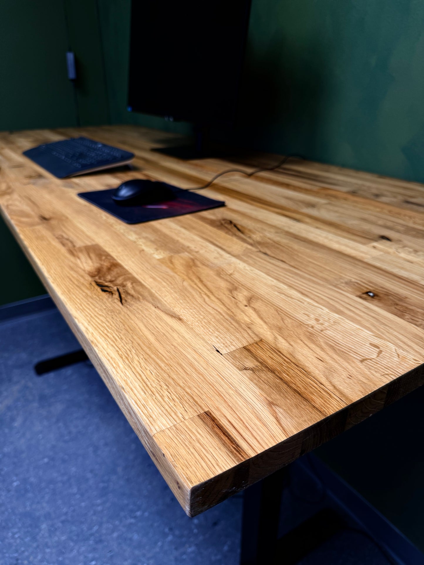 Solid Oakwood standing desk