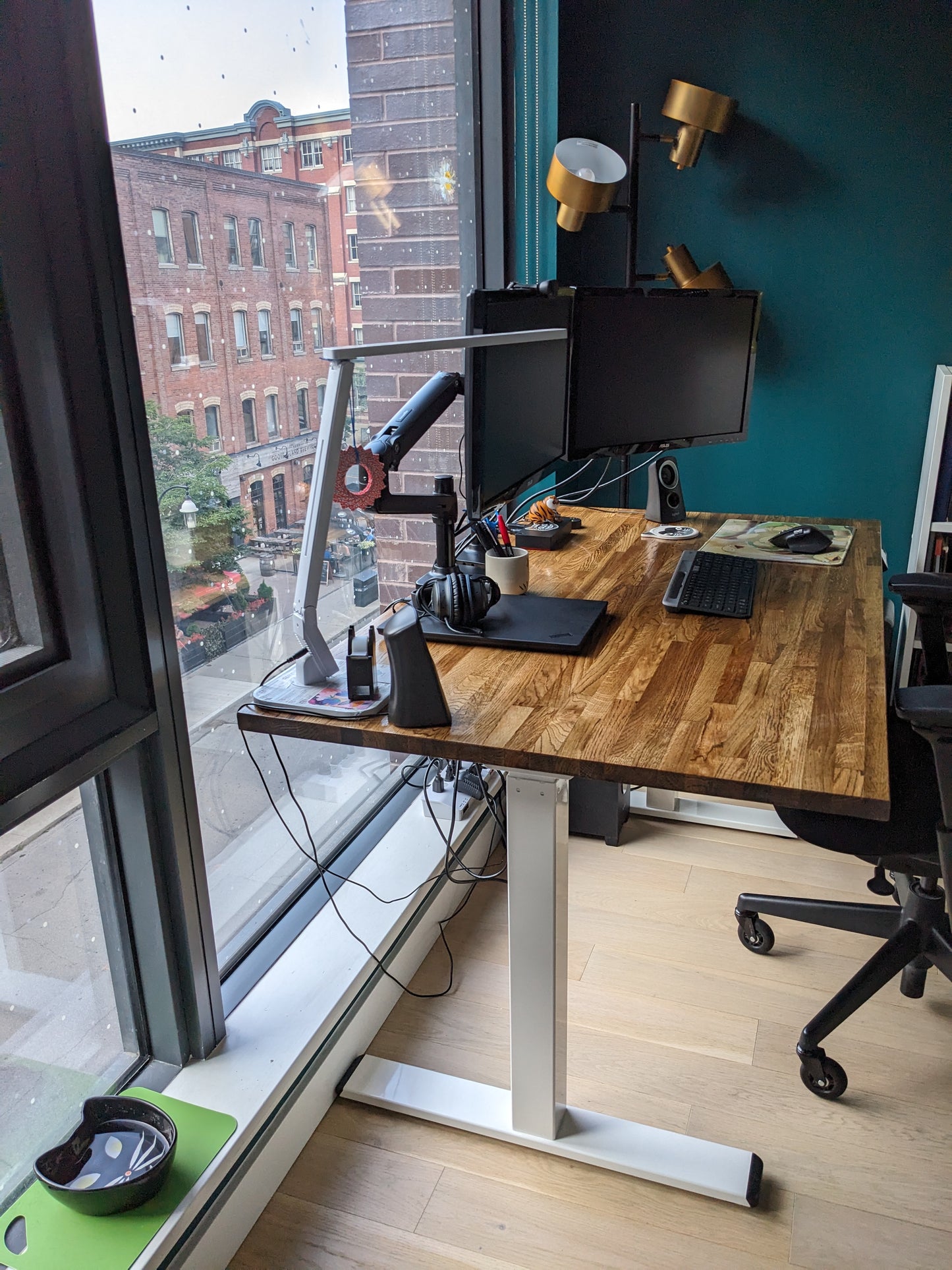 Solid Oakwood standing desk